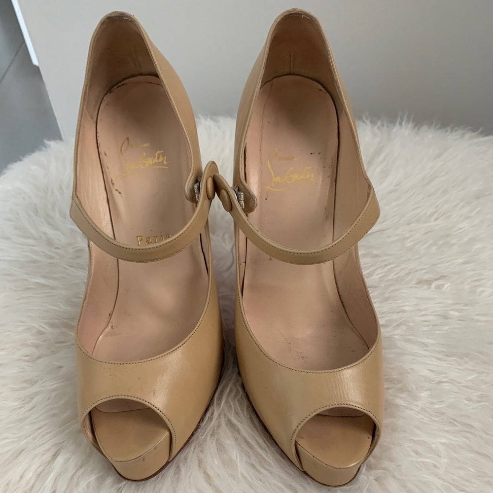 Christian Louboutin size 37.5